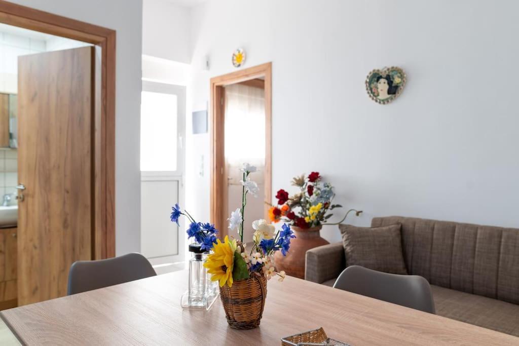 Zografia - Charming House Near The Coast Apartment Мармари Екстериор снимка